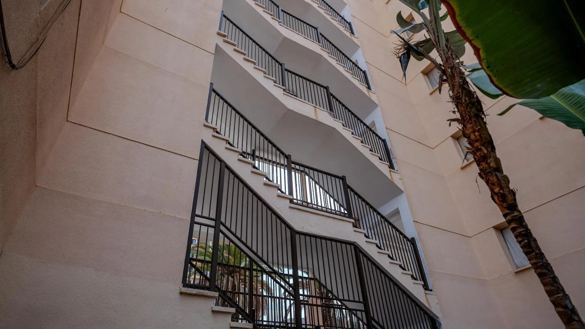 Los Cristianos Central Apartment - Cris Sol